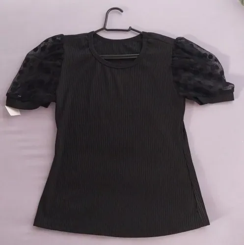 Vendo regatas,blusinha com estampa ou com renda na manga 