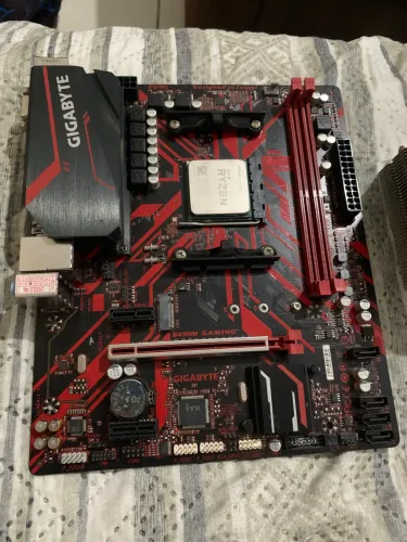 Vendo placa mãe b450M pichau