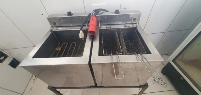 Fritadeira Industrial Elétrica Venâncio Sfao4 23l Inox 220v