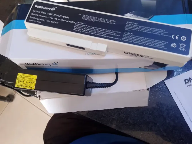Vindo bateria e fonte para notebook LG,tudo novo