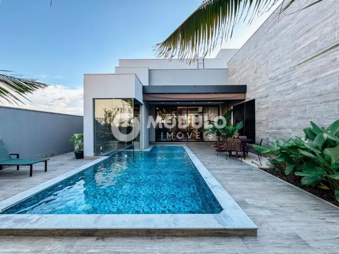 CASA DE CONDOMÍNIO à venda, 4 quartos, 4 suítes, 4 vagas, GRANJA MARILEUSA - Uberlândia/MG