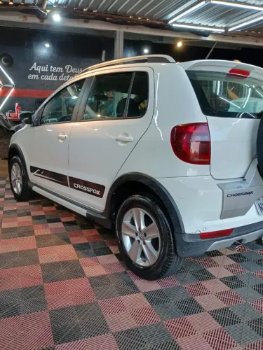 Volkswagen Crossfox 1.6 MI Total Flex 8V 5P 2011
