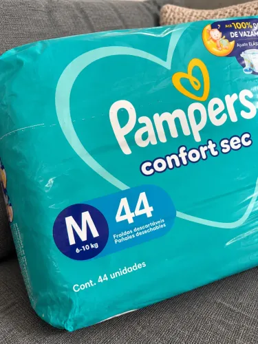 Fralda Pampers Confort Sec M - 44 unidades - Lacrada