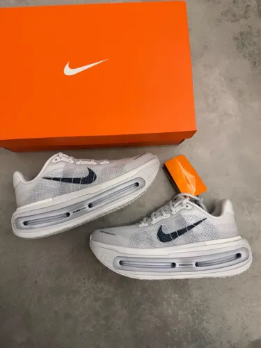 Nike Vomero Premium Off-White Grey Fog Dark Obsidian
