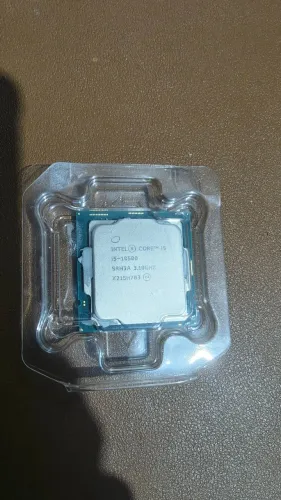 Processador i5 10 geração top de linha.
