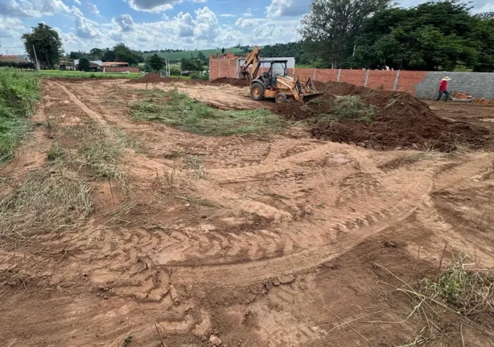Vendo ou Troco Terreno de Chácara