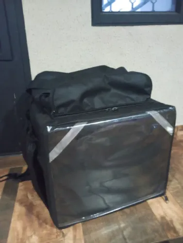 Bag isopor para entregas, totalmente nova, apenas um detalhe na alça