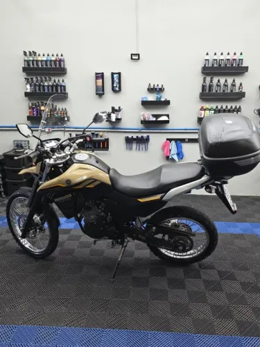 Yamasaki Lander 250 XTZ