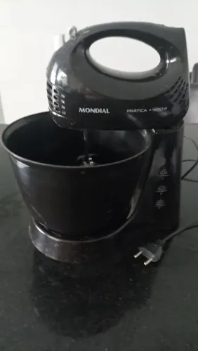 Batedeira Mondial Black 