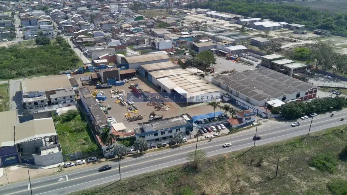Galpão / Depósito / Armazém em São José do Barreto - Macaé, RJ