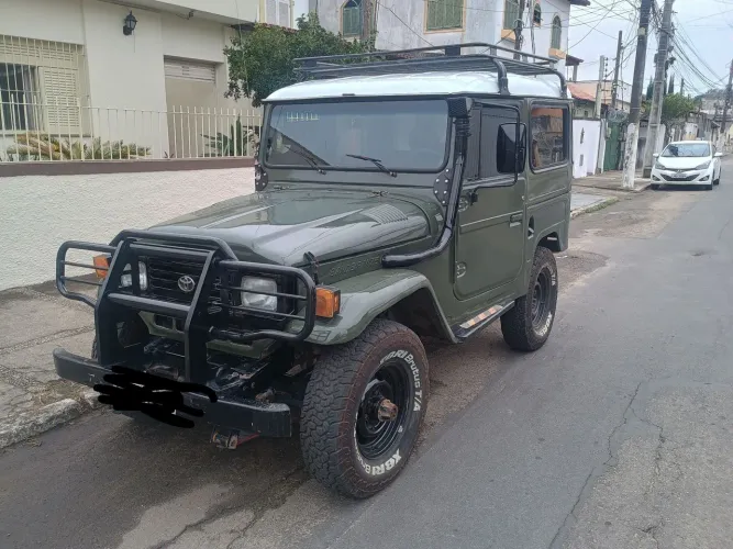 Toyota Band.Jipe Cap.de Aço Chas. Curto Diesel 1998