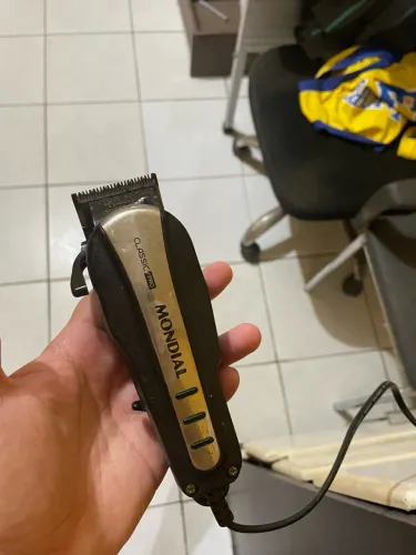Maquina de corta cabelo