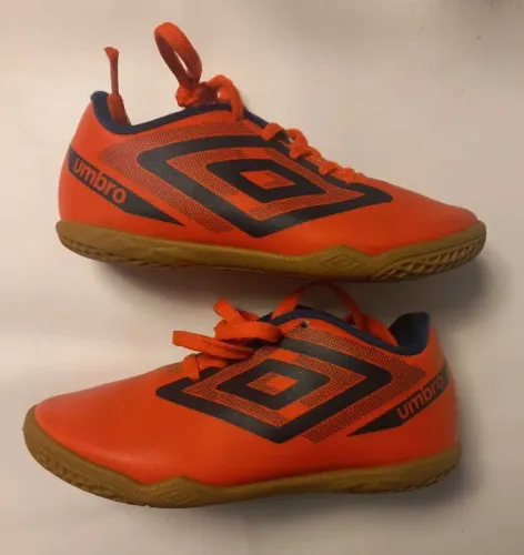 Chuteira Infantil Futsal Laranja 26 Umbro 360 Zone