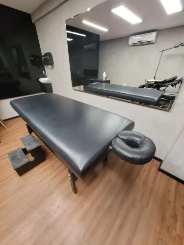 Maca Profissional Legno Plêiades Regulável 190x80 cm - Excelente Estado