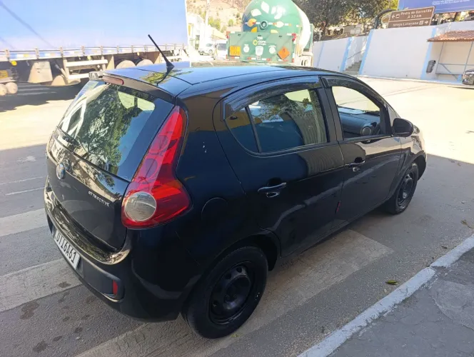 Fiat Palio Attractive 1.0 EVO Fire Flex 8V 5P 2013