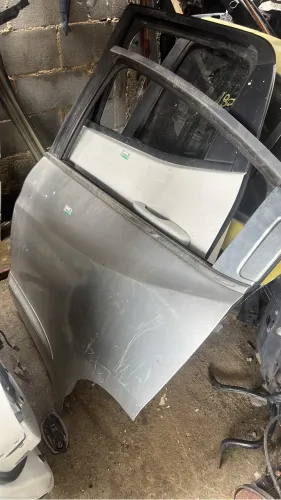 F porta traseira esquerda Honda HRV