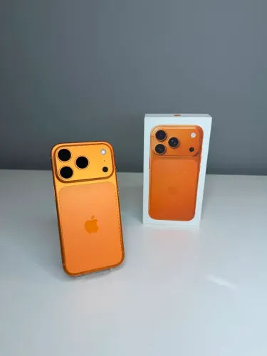 Iphone 17 Pro 256GB Laranja - COM CAIXA E GARANTIA