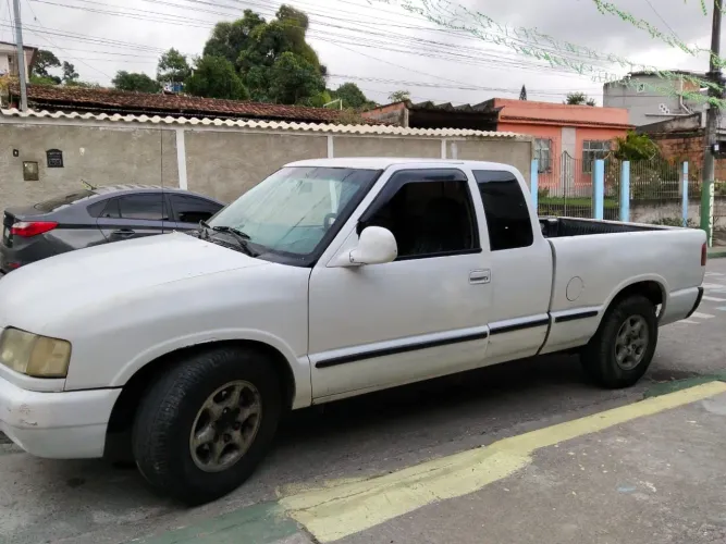 Chevrolet S10 Pick-up Luxe 4.3 V6 CE 1997