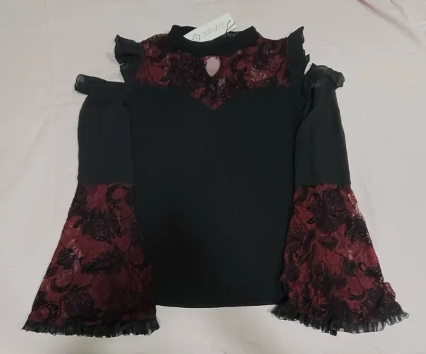 Blusa Avizo Wear Preta e Vermelha Tamanho G Na Etiqueta