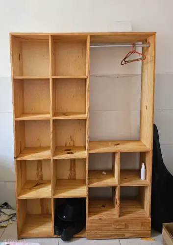 CLOSET PINUS PARA VENDA
