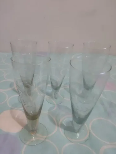taças de vidro para degustação de vinho ou chanpanhe