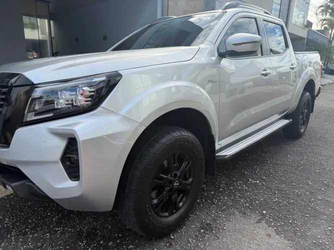 Nissan Frontier XE CD 4X4 2.3 Bi-TB Diesel Aut. 2024