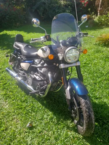 Royal Enfield, Super Meteor Celestial Blue 650c ABS