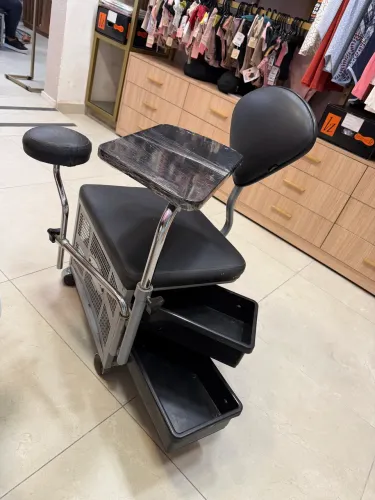 Vendo móveis para salão de beleza