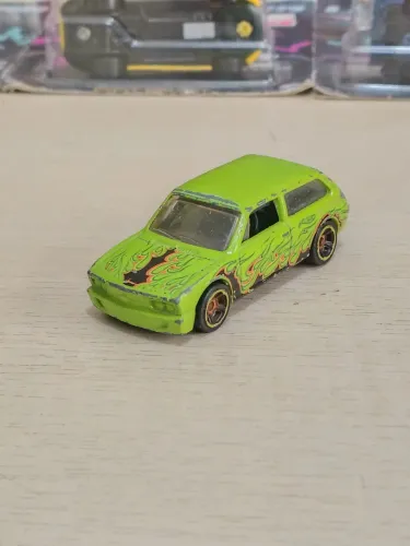 Hot Wheels Volkswagen Brasilia ( detalhes)