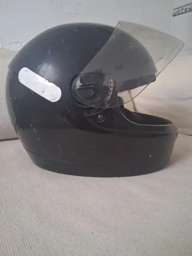 Capacete preto - Usado