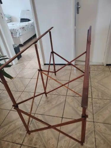 Mesa de expor materiais de venda