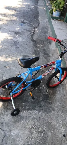 Bicicleta aro 16 cor azul