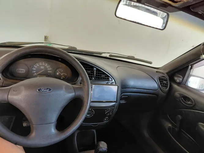 Ford Fiesta GL 1.0 5P 2000