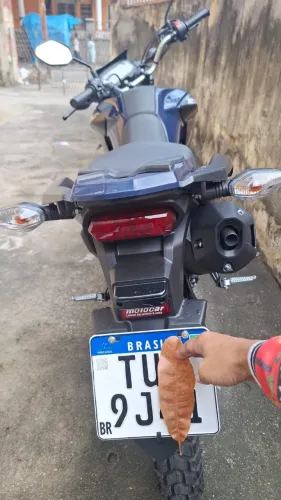 Vendo moto zera