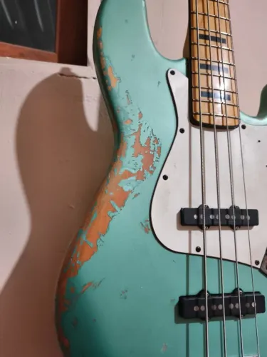 Squier Jazz Bass VM Relic
