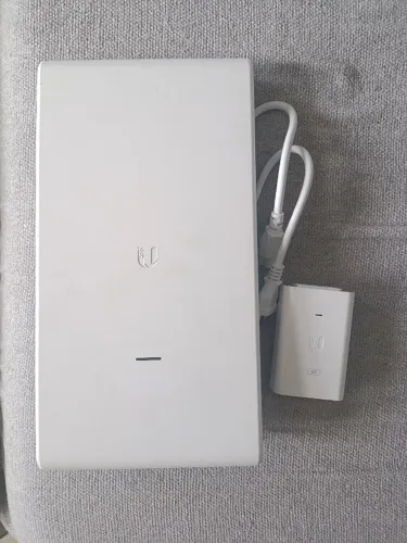 UAP AC M PRO e UAP AC LR