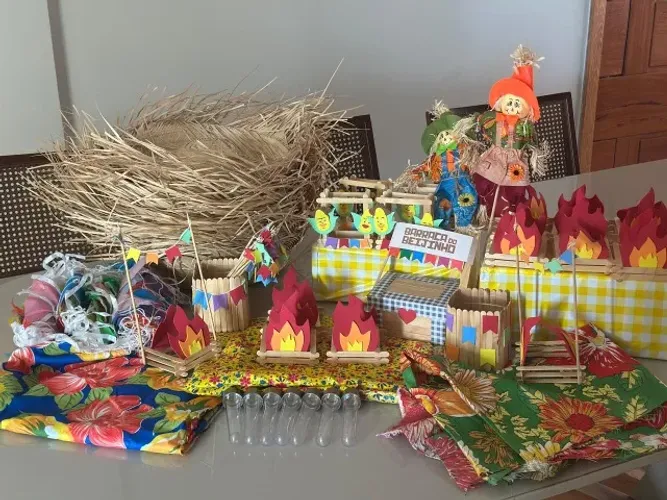 Kit de decoração para festa junina: 10 diferentes tipos de itens
