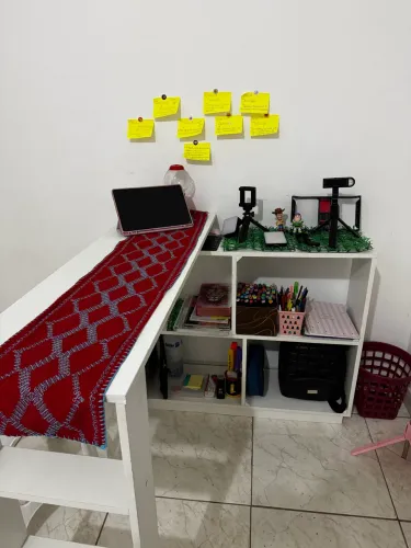 Mesa escrivaninha ou manicure