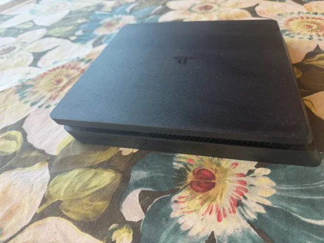 Ps4 500 GB(NÃO ACEITO OFERTA) versão atualizada 13.52 + Controle original