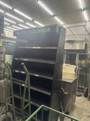 Equipamentos e moveis para acougue, mercado, restaurantes