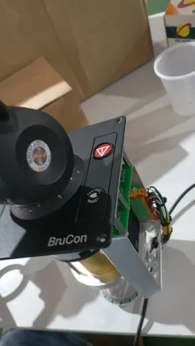 Bruncon Control system, um sistema  de controle de ponte  fabricado pela empresa brunvoll