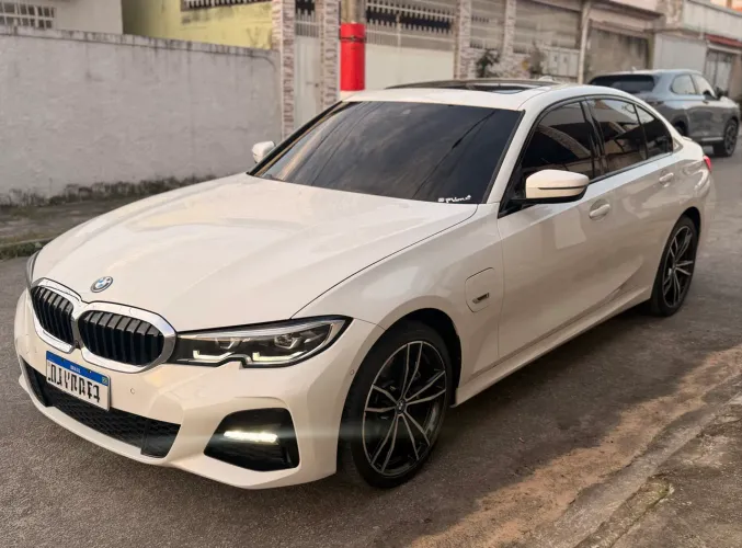 BMW 330E M Sport 2.0 Turbo Híbrido AU 2022