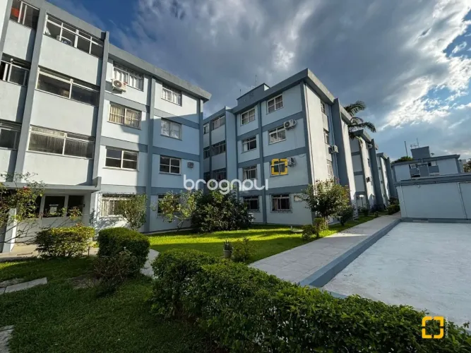 Brognoli Vende Apartamento Térreo com 2 quartos no bairro Estreito em Florianópolis