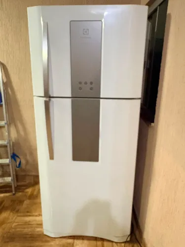 Geladeira electrolux modelo df82