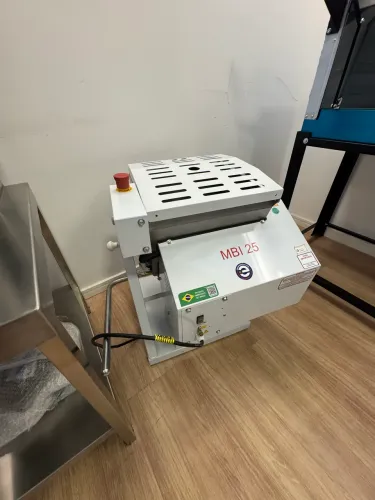 Masseira industrial 25kg de massa pronta nova