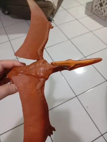 Desapegando Dinossauros