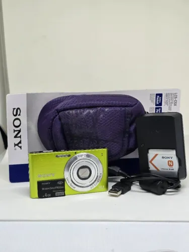 Câmera Digital Sony Cyber-shot DSC-W320 14.1MP CCD Verde Limão