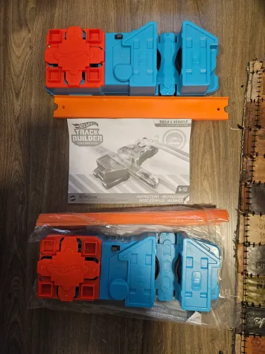 Conjunto 02 Lançadores motorizados Hot Wheels Track Builder
