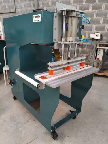 Maquina de Solda para Lonas em Alta Frequência 10Kva