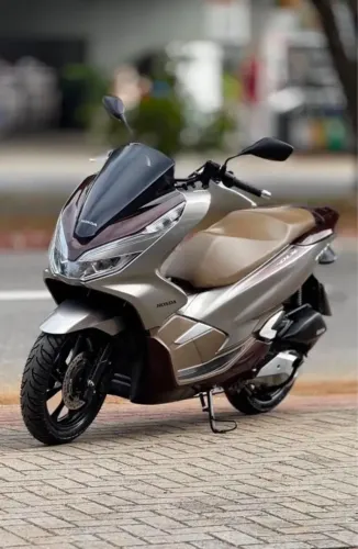 Honda PCX DLX 2022 